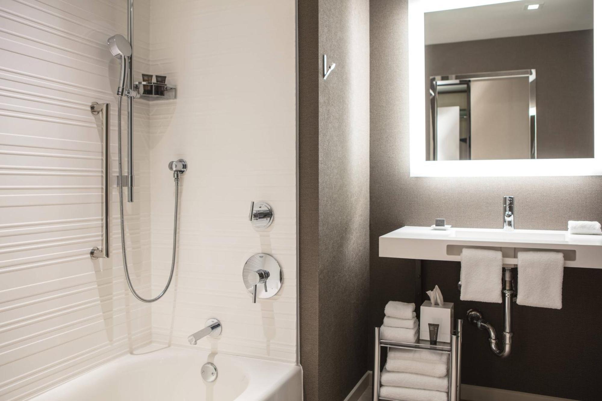 Ac Hotel By Marriott San Jose Downtown Екстериор снимка